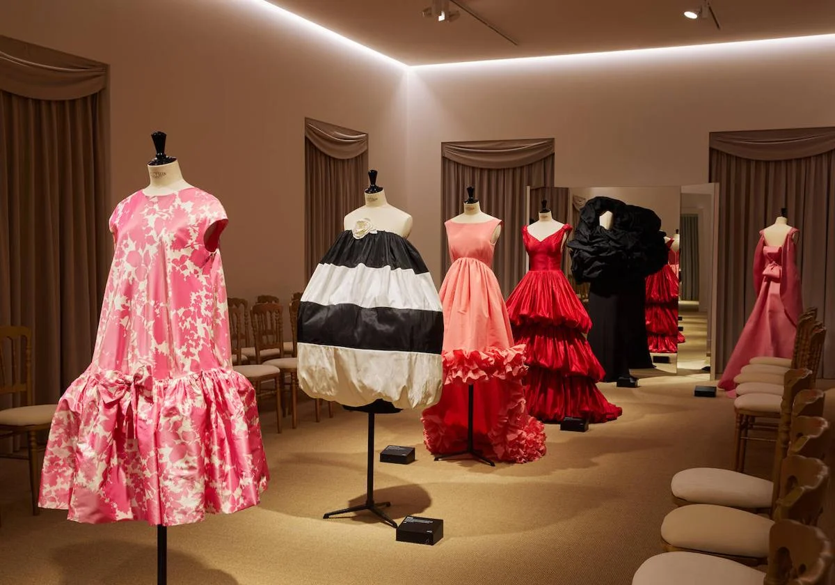 Îmbrăcăminte care este regenerată? Noua linie Balenciaga realizată cu țesătură
 – Știri din Spania