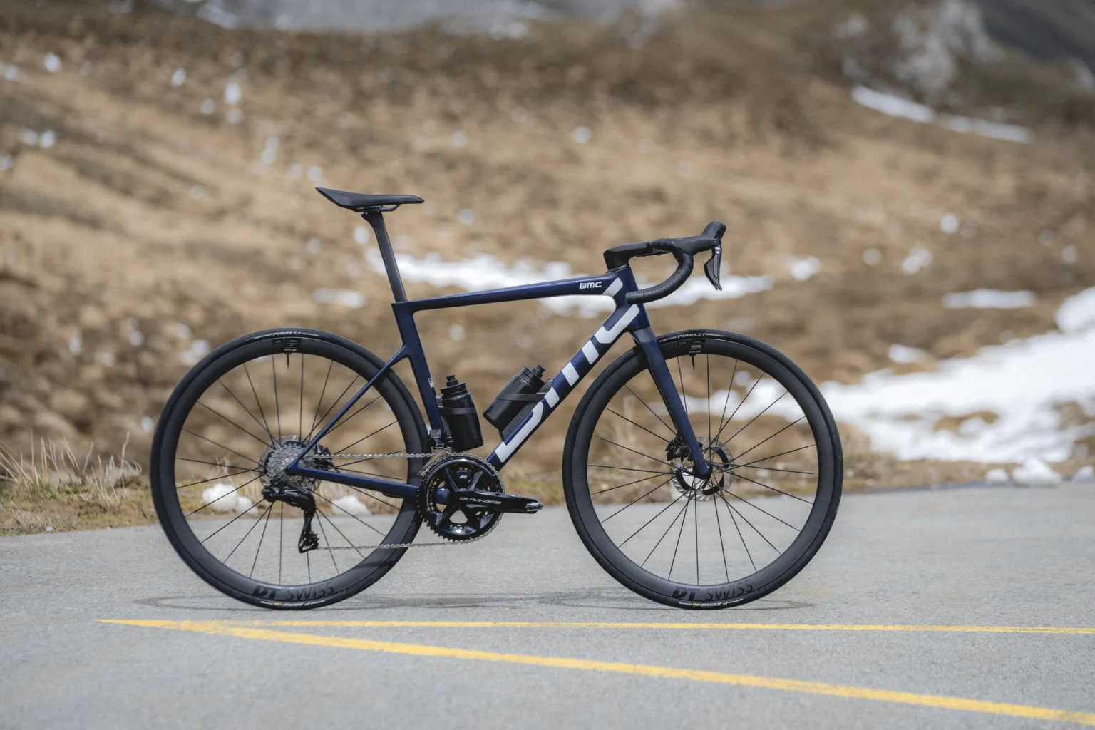 BMC lanza Gen 5 Teammachine SLR 01 – ahora 16% más ligero