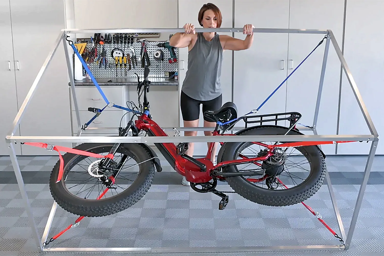50 tonos de mantenimiento de EMTB con este revolucionario soporte de reparación de EBIKE EXO?