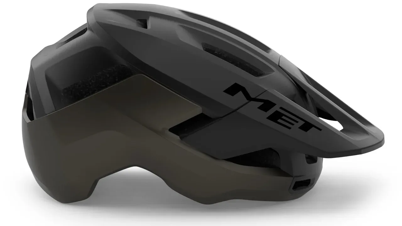 Met Helmets El nuevo casco Terrae Trail Trail de los Helmets todavía pone a la caja fuerte en seguridad