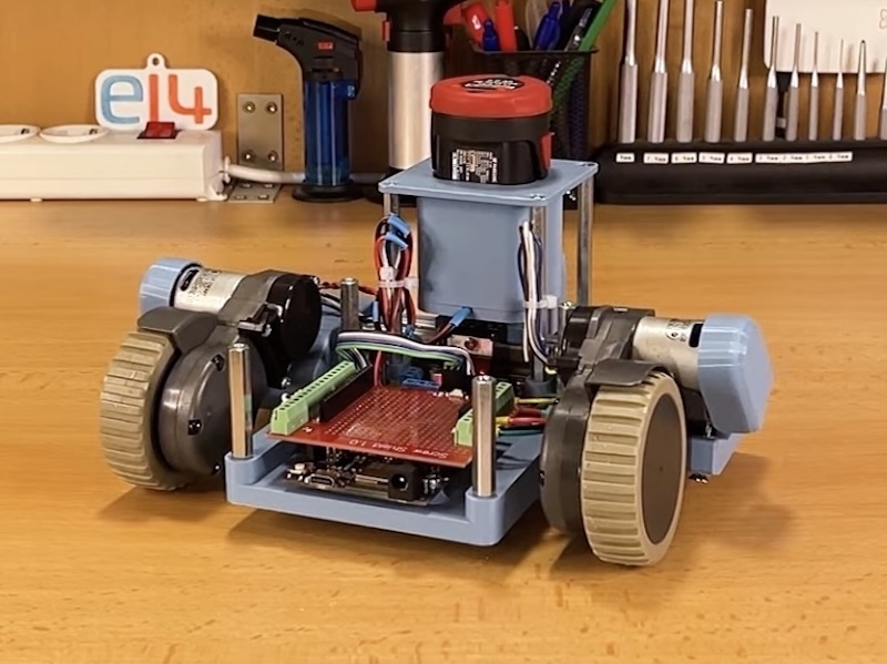 El PlatyPusbot es un robot inspirado en Turtlebot3 construido a partir de piezas de aspiradora