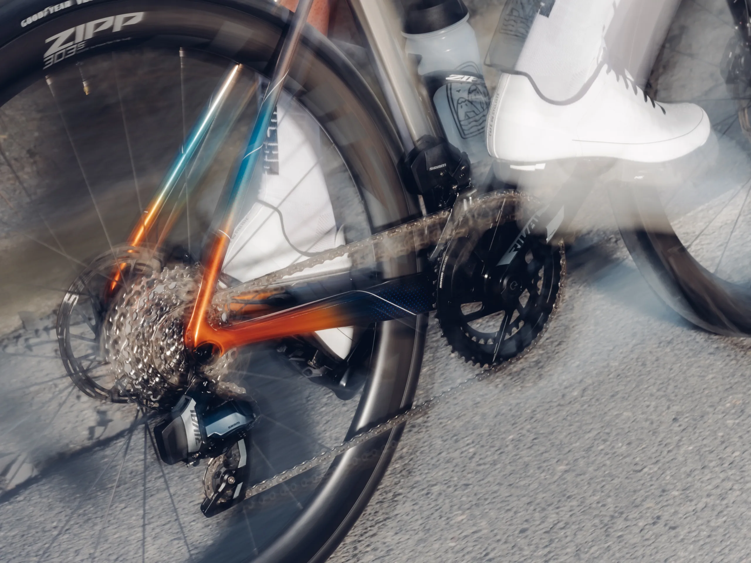 SRAM lanza nuevos grupos de fuerza de velocidad y 13 de velocidad de 12 y 13 para carreteras para carreteras y grava (XPLR)