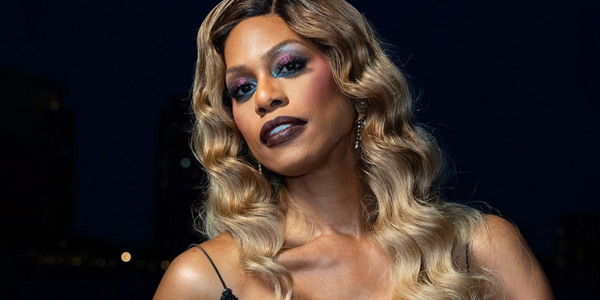 Laverne Cox revela que salió con ‘votante republicano de Maga de ojos azules’ durante tres años