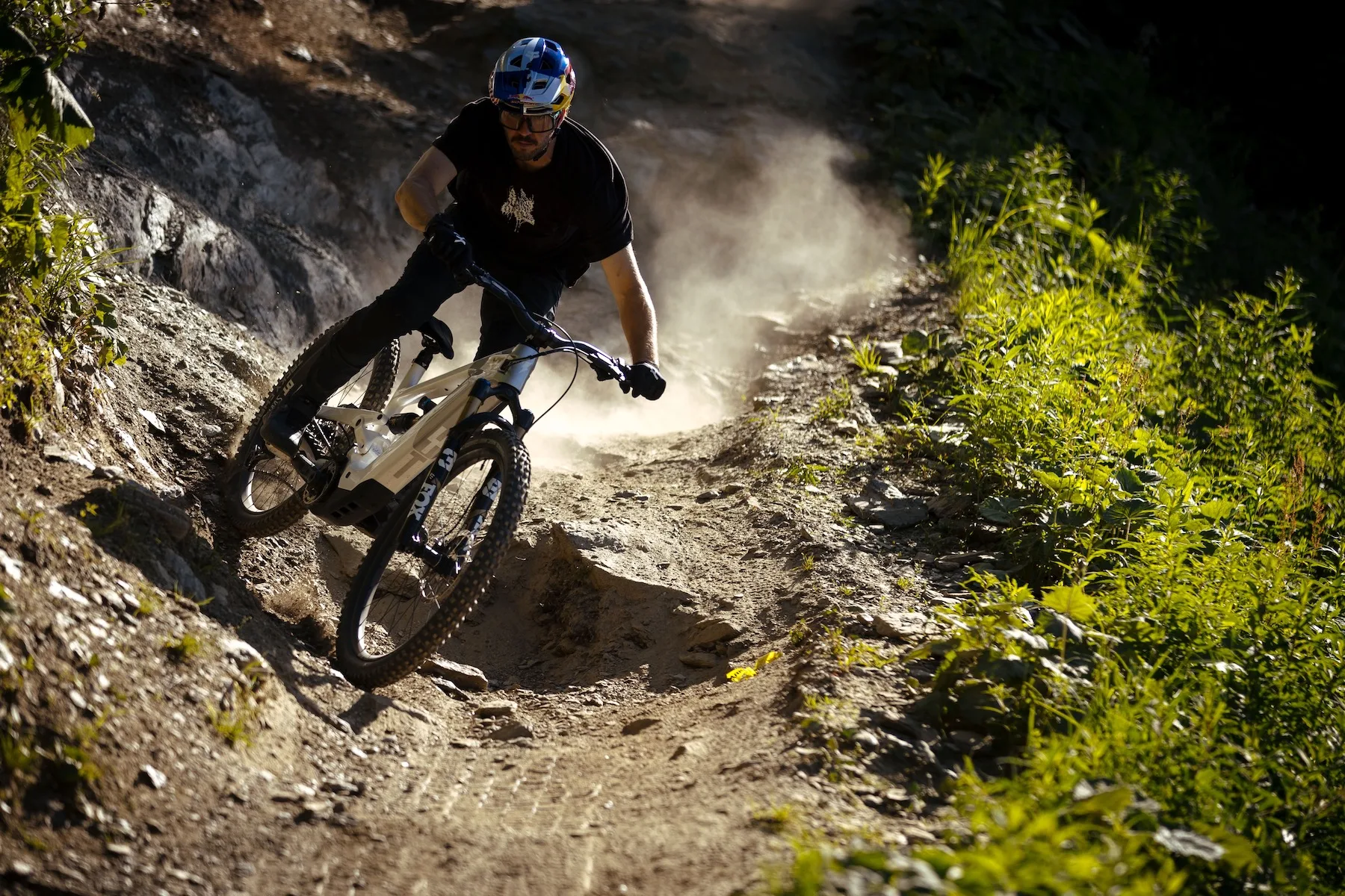 YT Bikes está “de vuelta en la caza” con el nuevo señuelo EMTB
