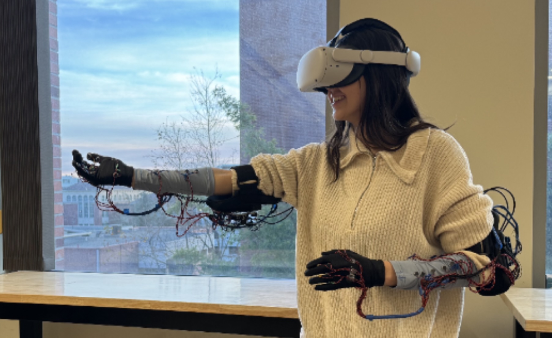 ¿Podrían estos guantes hápticos de realidad virtual reemplazar el toque humano?