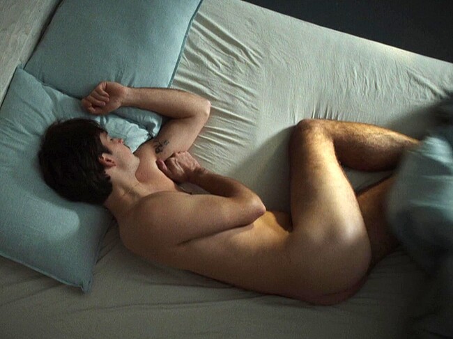 Jonathan Michiels muestra un vagabundo desnudo en Oh, Otto!